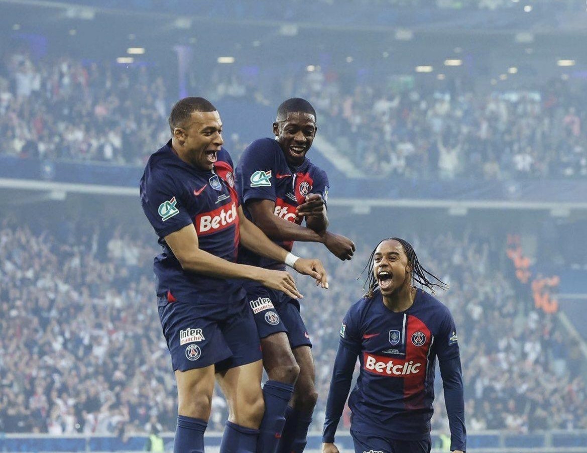 九游体育-曼联5比4逆转绝杀里昂比赛视频